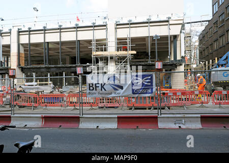 Crossrail Farringdon östlichen Ticket Halle Gebäude Baustelle auf Long Lane in der Nähe von Smithfield Market in der City von London England UK KATHY DEWITT Stockfoto