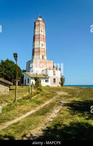 Berühmte Leuchtturm in Banjole gegen den blauen Himmel, Bulgarien Stockfoto