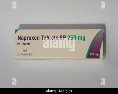 Eine Box mit NSAR Medikamente Naproxen 250 mg Stockfoto