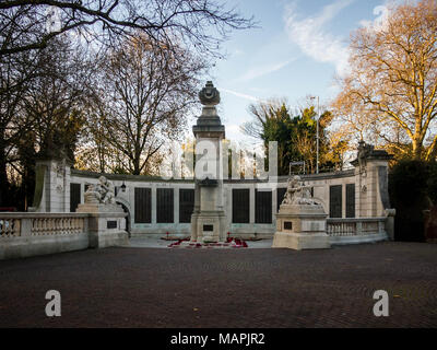 Portsmouth Kenotaph. Hampshire, England Stockfoto