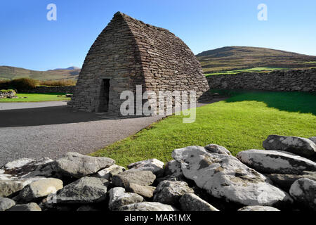 Gallarus Oratory, der frühen christlichen Kirche, Dingle Halbinsel, wilden Atlantik, County Kerry, Munster, Republik Irland, Europa Stockfoto