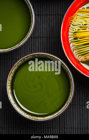 Frisch Matcha grüner Tee zubereitet. Stockfoto