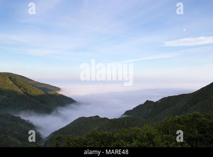 Meer der Wolken von Shiretoko Pass gesehen Stockfoto