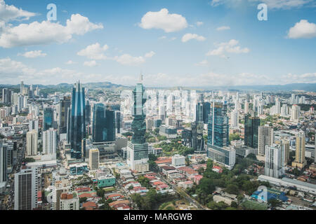 Panama City, Panama - März 2018: die moderne Skyline Luftbild von Panama City business district Stockfoto