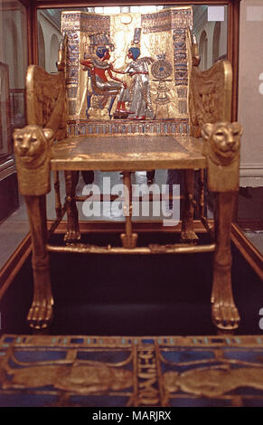 Stuhl Stuhl des Pharaos Tutanchamun, Grand Egyptian Museum, Gizeh Stockfoto