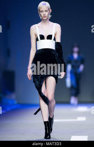 Shanghai, Shanghai, China. 3 Apr, 2018. Shanghai, China, 3. April 2018: Die Ich liebe schöne Show ist bei der Abschlussfeier von Shanghai Fashion Week statt. Credit: SIPA Asien/ZUMA Draht/Alamy leben Nachrichten Stockfoto