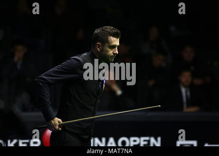 Peking, Peking, China. 4 Apr, 2018. Peking, China, 4. April 2018: Mark Selby konkurriert mit Ben Woollaston. Bei Snooker China Open 2018 in Peking, April 4th, 2018. Credit: SIPA Asien/ZUMA Draht/Alamy leben Nachrichten Stockfoto