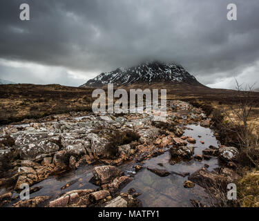 Dearg Stob und den Fluss Coupall Buachaille Etive Mor, am, Glencoe in die schottischen Highlands Stockfoto