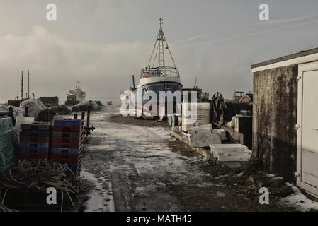 Winter Szene von Stade Angeln Strand, Altstadt, Hastings, East Sussex, England, Großbritannien Stockfoto