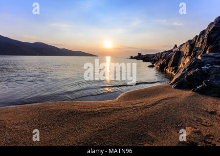 STRATONI an der Küste der Halbinsel Chalkidiki in Nordgriechenland Stockfoto