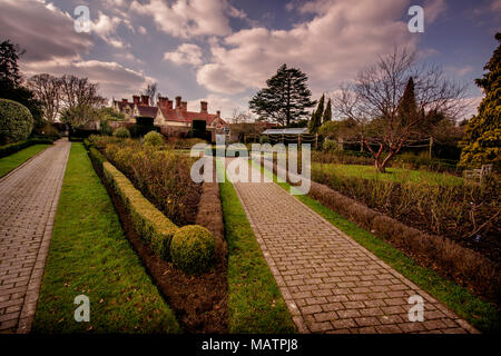 Das Manor House in Borde Hill Gardens in der Nähe von Haywards Heath. Stockfoto