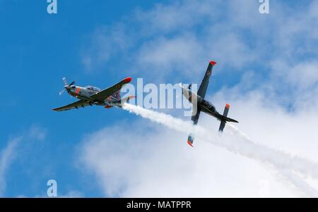 Die PZL 130 Orlik polnischen Turboprop, Single Engine, die beiden Trainer Flugzeuge im Royal International Air Tattoo RIAT 2016 Stockfoto