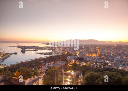 Pulsierende Malaga skyline Stockfoto