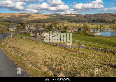 Wandern entlang Mastiles Lane zwischen Malham Tarn und Kilnsey in Bösingen North Yorkshire Stockfoto