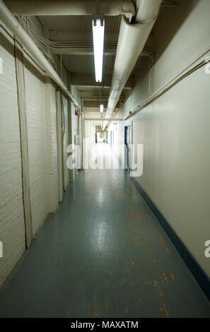 Licht am Ende des Korridors Stockfoto