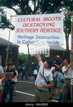 Protest gegen die Enthüllung des Arthur Ashe Statue, Richmond, Virginia 1996 Stockfoto