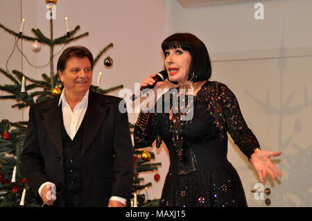 Sandra mo mit Valentino frueher mit Jan Gregor Stockfoto