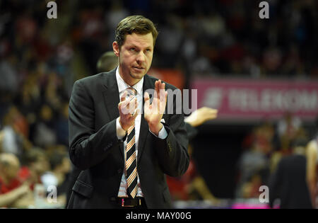 München, Deutschland. 04 Apr, 2018. 04 April 2018, Deutschland, München: Basketball, Bundesliga, FC Bayern München vs. Ratiopharm Ulm. Der Ulmer Trainer Thorsten Leibenath. Credit: Andreas Gebert/dpa/Alamy leben Nachrichten Stockfoto