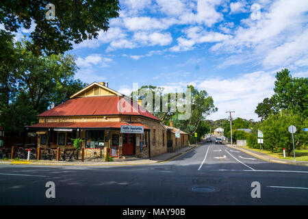 Foto von einem Cafe in der malerischen historischen Stadt Hahndorf deutsche Dorf, Adelaide Hills, Adelaide, South Australia, Australien Stockfoto