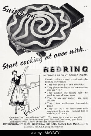 1950s original alten Vintage Werbung Werbung Redring Küche Herde von Metropolit Vickers elektrische Co Ltd von Trafford Park Manchester England Großbritannien im englischen Magazin ca. 1951 Stockfoto