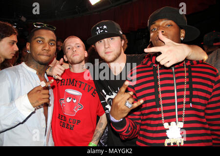 Lil B basierend auf Gott, Jereme Rogers, weißen T-Stück und JBar besucht Soulja Boy Tell'Em aka Deandre Weg 20. Geburtstag im Hochland in Hollywood, Ca. Stockfoto