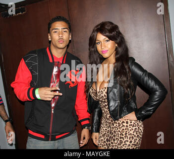 (L - R) Quincy Braun und Rosa Acosta besuchen Soulja Boy Tell'Em aka Deandre Weg 20. Geburtstag im Hochland in Hollywood, Ca. Stockfoto