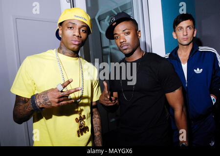 Deandre Weise alias Soulja Boy, Ray J und Clinton Funken an einem Tonstudio am 22. März in Los Angeles, Kalifornien 2010. Stockfoto