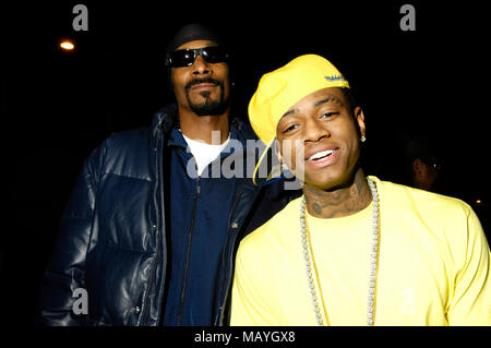 Snoop Dogg und Deandre Weise alias Soulja Boy an Snoop Dogg Malice n Wonderland Premiere am 22. März 2010 in Los Angeles, Kalifornien. Stockfoto