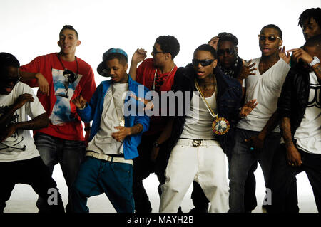 Rapper Deandre Weise alias Soulja Boy mit Lil B basierend auf Gott, arabischen, Quincy Braun, Khleo Thomas, Große Haube Boss und Audio Drücken Sie auf Set für Soulja Boy Tell'Em" Pretty Boy Swag' Musik Video am 11. Februar in Los Angeles, Kalifornien 2010. Stockfoto