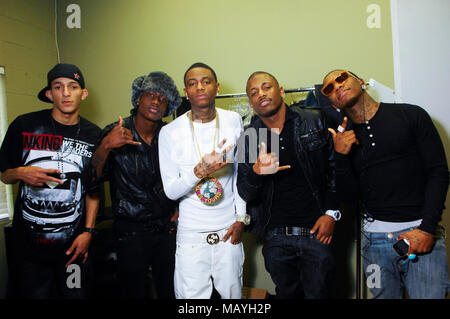 Rapper Khleo Thomas, Deandre Weise alias Soulja Boy, Audio Push und Lil B basierend auf Gott für Soulja Boy Tell'Em gesetzt Musik Video am 11. Februar in Los Angeles, Kalifornien 2010. Stockfoto