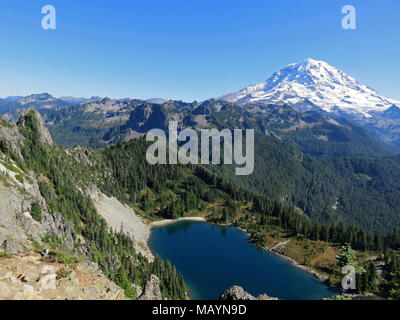 Eunice See bei Mt Rainier NP in Washington. Stockfoto