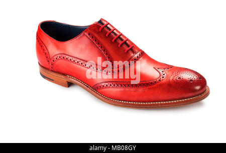 Studio Aufnahme eines Mans rot Leder brogue isoliert auf Weiss - Johannes Gollop Stockfoto