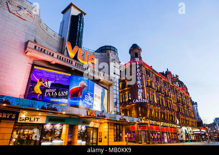 England, London, Soho, Leicester Square, Vue Kino-Komplex und Hippodrome Casino Stockfoto