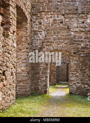 Mittelalterliche Gebäude Ruinen in Västervik, Schweden. Stockfoto