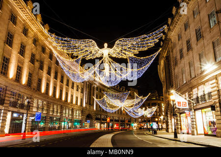 England, London, Regent Street, Weihnachtsbeleuchtung Stockfoto