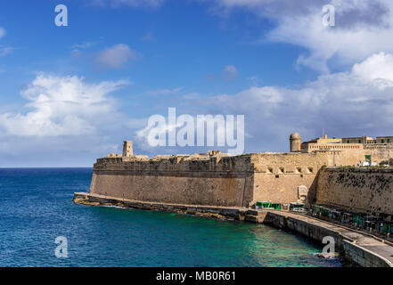 St Elmo Bucht und die Stadtmauern von Valletta in Malta. Stockfoto