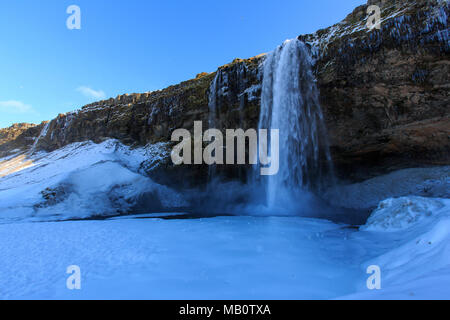 Europa, Insel, Landschaften, Schnee, Seljalandsfoss, Vulkan, Insel, Wasser, Wasserfall, winter Stockfoto