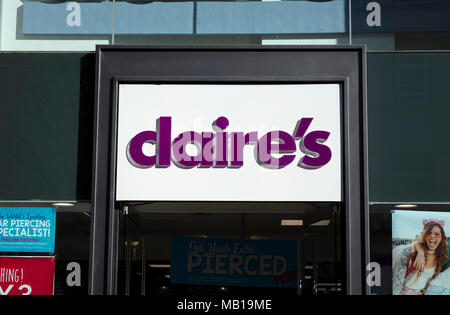 Claires Zeichen in der City Centre, Nottingham, Nottinghamshire, Großbritannien - 3 April 2018 Stockfoto