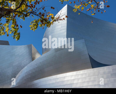 Detail der Walt Disney Concert Hall in 111 South Grand Avenue in Downtown Los Angeles, Kalifornien, USA