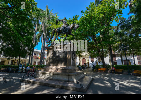Cartagena, Kolumbien - August 3, 2017: Statue von Simon Bolivar in Bolivar Park Plaza in Cartagena, Kolumbien. Stockfoto