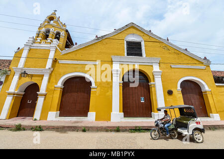 Mompox, Kolumbien - August 8, 2017: Transport durch eine Straße von Mompox in Mompox, Kolumbien. Stockfoto