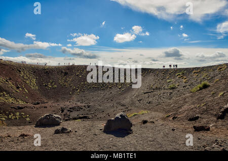 Anzeigen von Silvestri Krater. Ätna, Sizilien, Catania Stockfoto