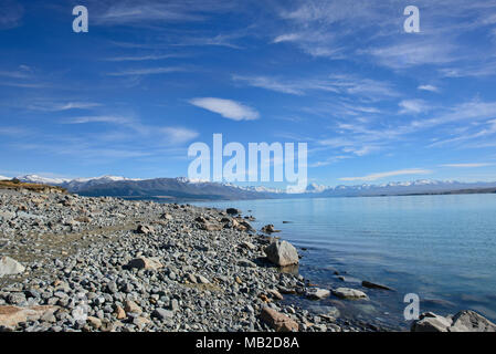 Pristine Lake Pukaki, mit Blick auf Mount Cook, Südinsel, Neuseeland Stockfoto