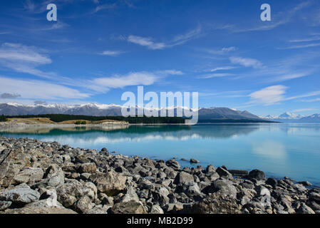 Pristine Lake Pukaki, mit Blick auf Mount Cook, Südinsel, Neuseeland Stockfoto