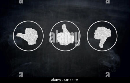 Wie Daumen mit Kreide auf die Tafel gemalt. Stockfoto