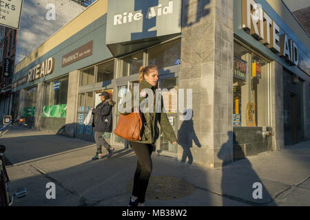 Ein Geschäft in der Rite Aid Drogeriemarktkette in New York am Mittwoch, 4. April 2018. (Â© Richard B. Levine) Stockfoto