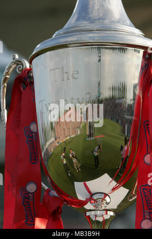 Die Zwanzig 20 trophy Cup im Finale zwischen Kent und Middlesex im Rose Bowl in Hampshire 2008. Stockfoto