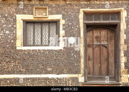 NORWICH, UK - 30. MÄRZ 2018: Details der Fassade eines Fachwerkhäusern gerahmten Haus auf Colegate und von Henry Speck im 16. Jahrhundert Stockfoto