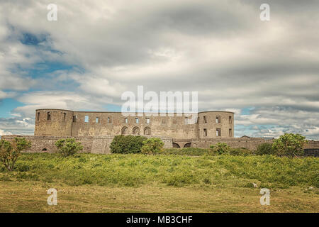 Schloss Borgholm auf Oland, Schweden, ist heute nur noch eine Ruine der Festung, der zum ersten Mal in der zweiten Hälfte des 13. Jahrhunderts umgebaut und viele ti gebaut wurde Stockfoto