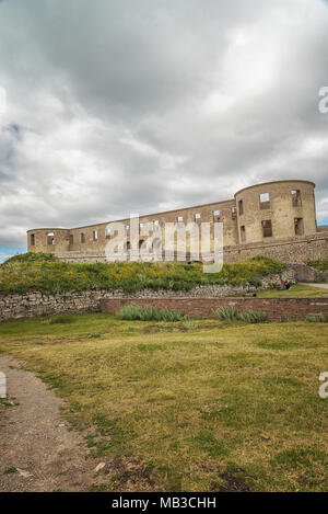 Schloss Borgholm auf Oland, Schweden, ist heute nur noch eine Ruine der Festung, der zum ersten Mal in der zweiten Hälfte des 13. Jahrhunderts umgebaut und viele ti gebaut wurde Stockfoto